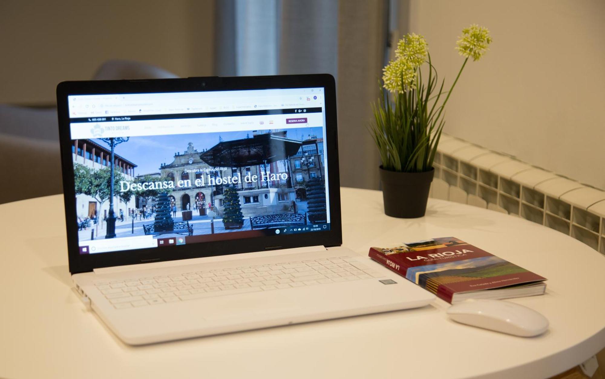 Tinto Dreams Hostel Haro Ngoại thất bức ảnh